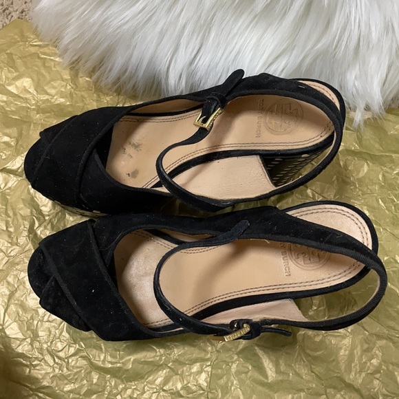 Tory Burch Heels with pale pink pika dots - Picture 3 of 5